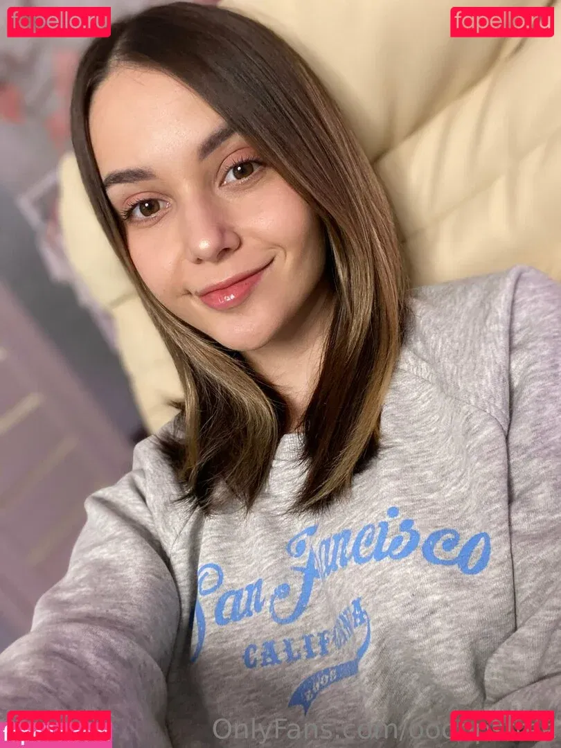 eva_oopsy Onlyfans Photo Gallery 