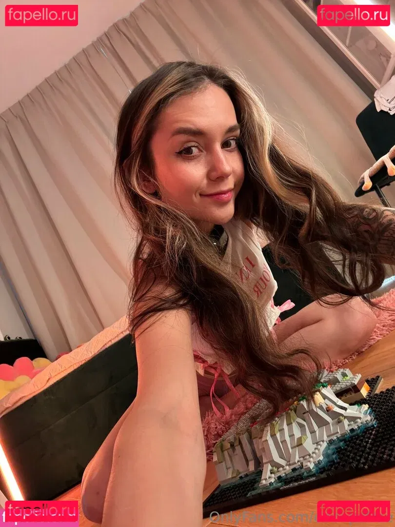 eva_oopsy Onlyfans Photo Gallery 