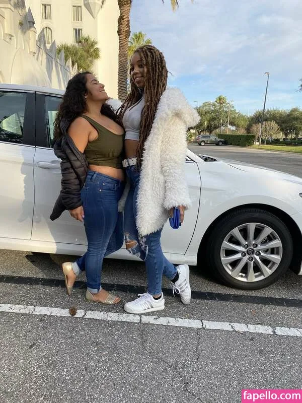 TanlinesNGoodTimes Onlyfans Photo Gallery 