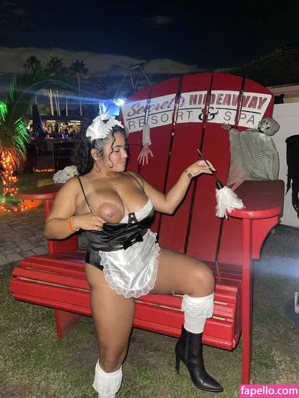 TanlinesNGoodTimes Onlyfans Photo Gallery 