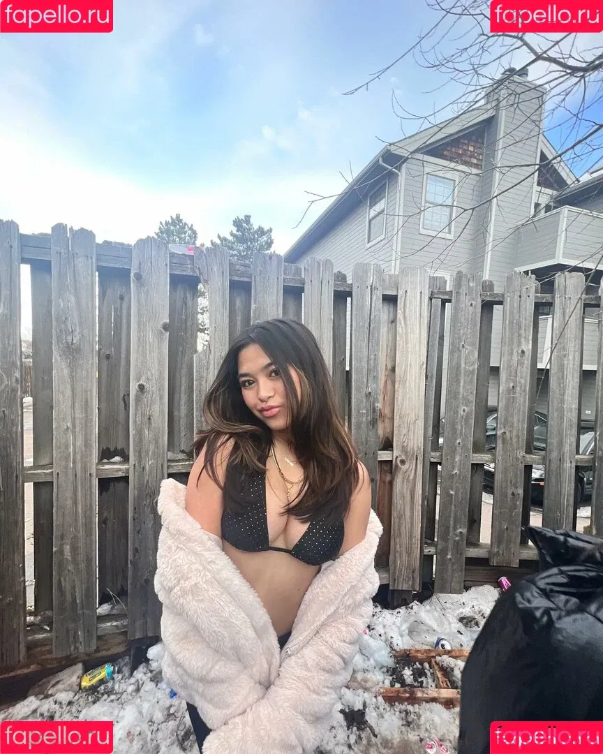 Krischelle Delgado Onlyfans Photo Gallery 