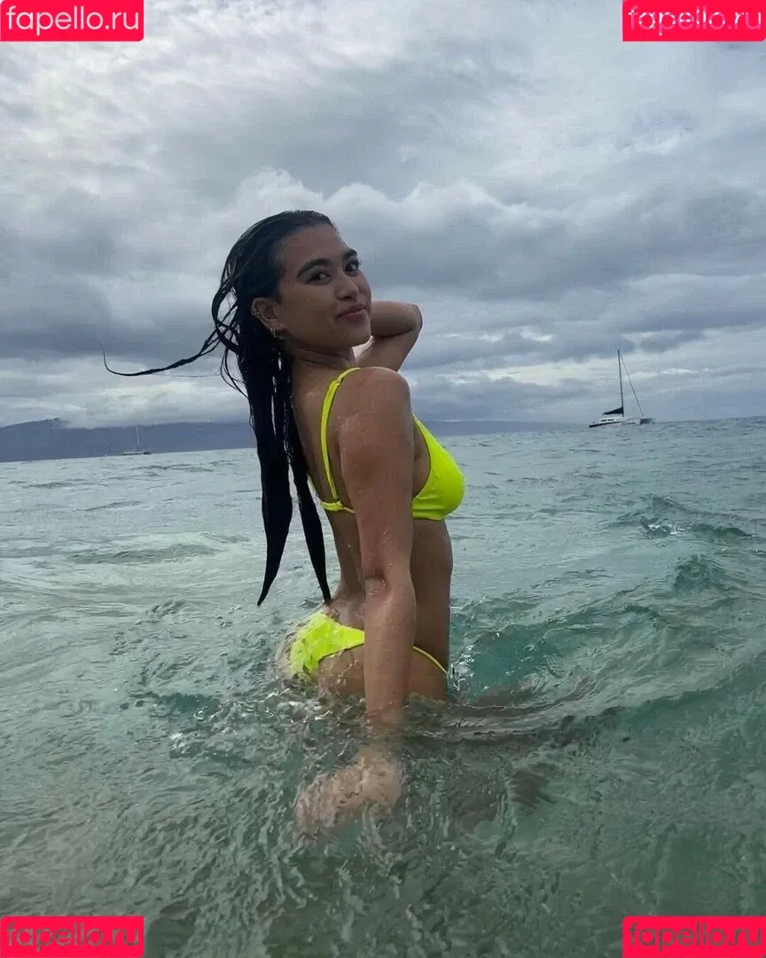 Krischelle Delgado Onlyfans Photo Gallery 