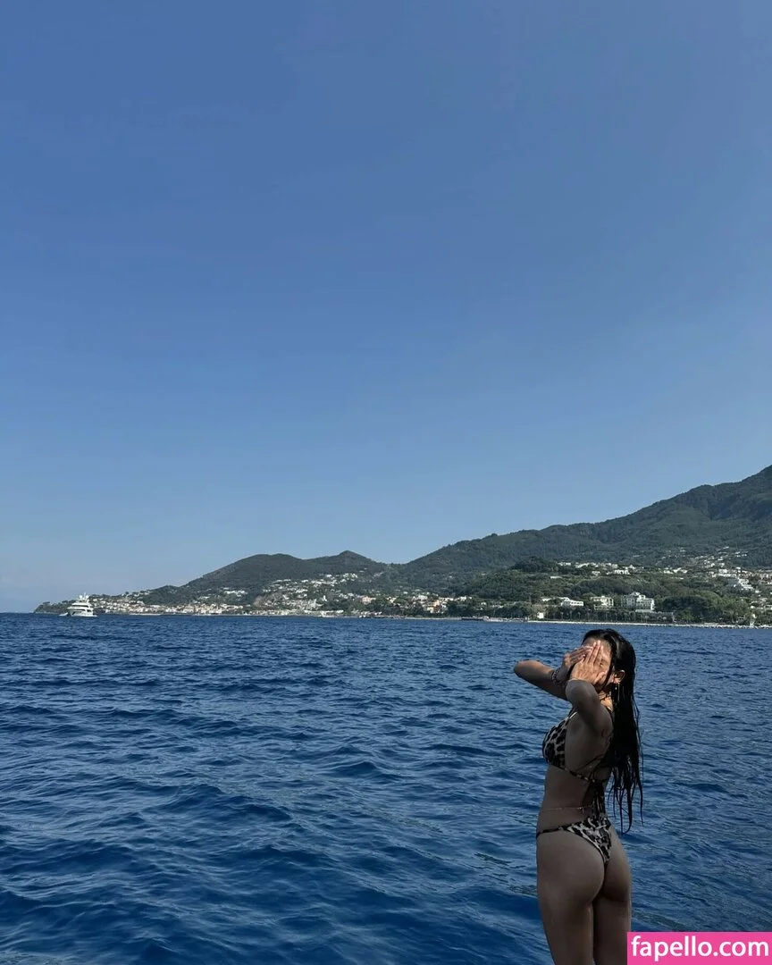 Krischelle Delgado Onlyfans Photo Gallery 