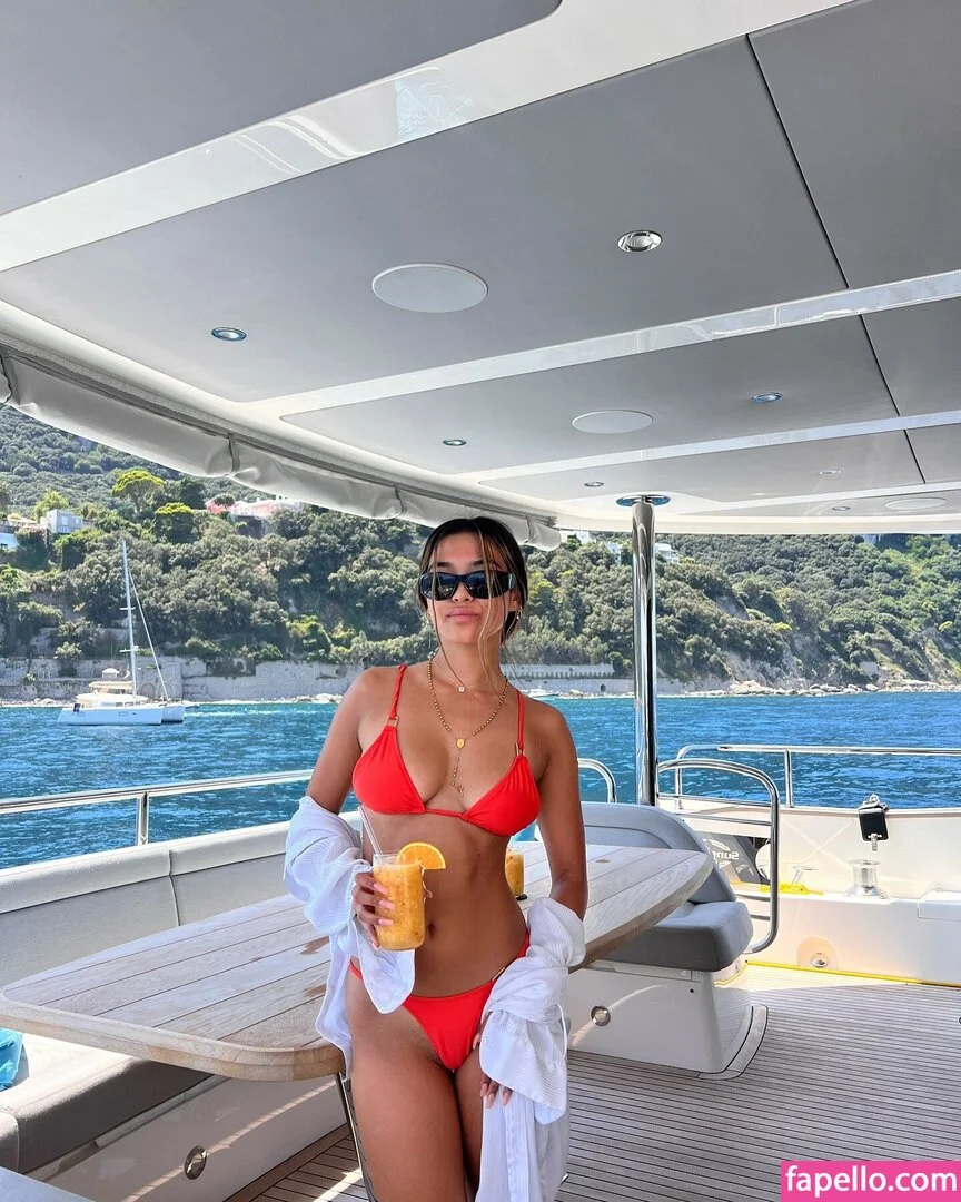 Krischelle Delgado Onlyfans Photo Gallery 