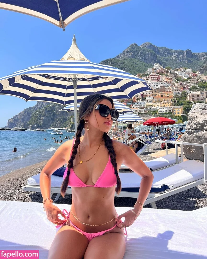 Krischelle Delgado Onlyfans Photo Gallery 