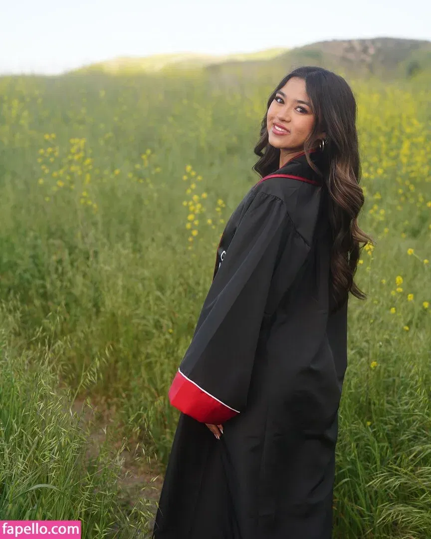 Krischelle Delgado Onlyfans Photo Gallery 