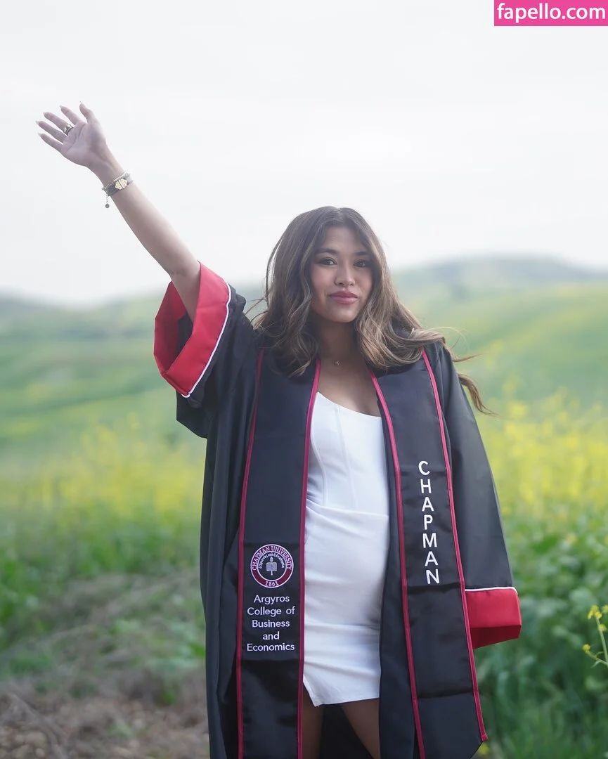 Krischelle Delgado Onlyfans Photo Gallery 