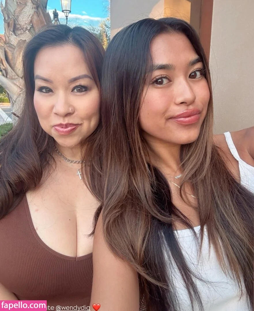 Krischelle Delgado Onlyfans Photo Gallery 