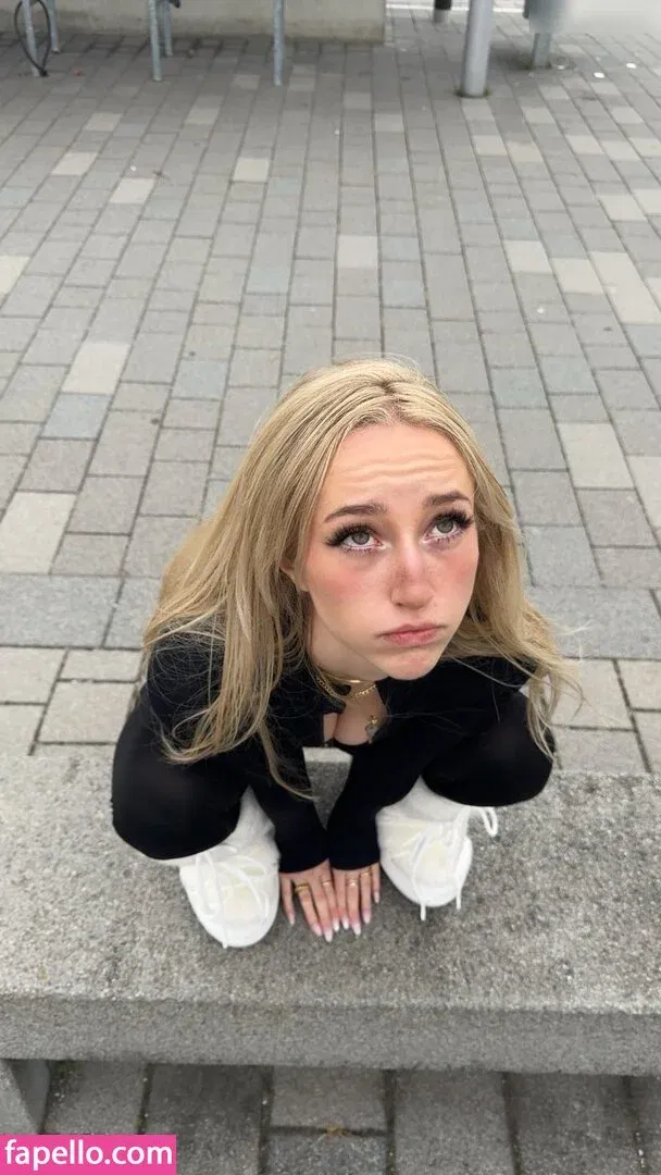 Bellaraee Onlyfans Photo Gallery 