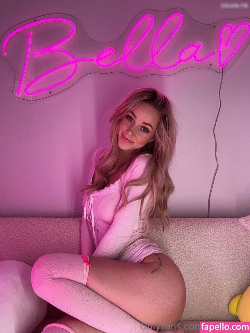 Bellaraee Onlyfans Photo Gallery 