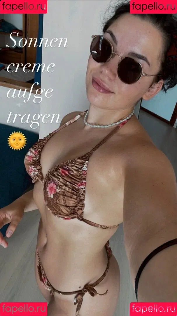 alisa_mach Onlyfans Photo Gallery 