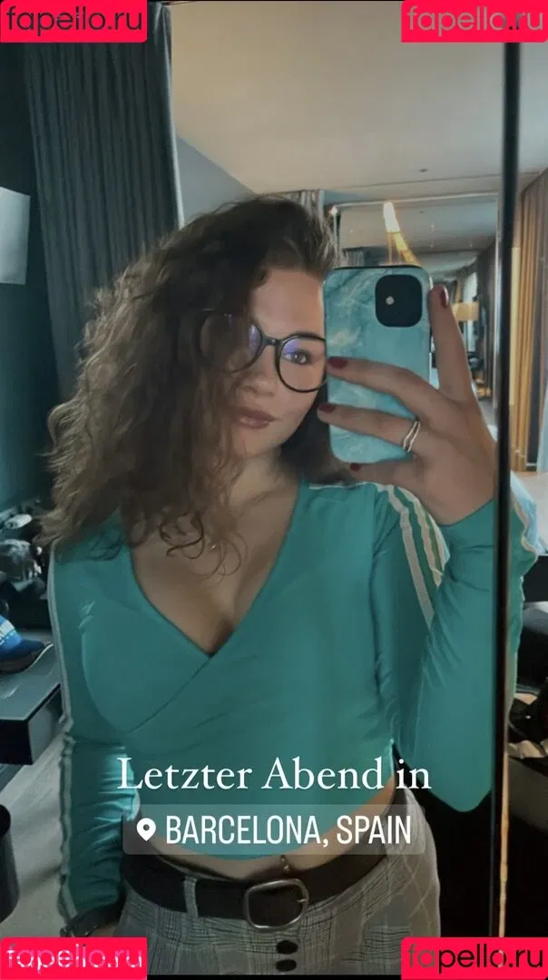 alisa_mach Onlyfans Photo Gallery 