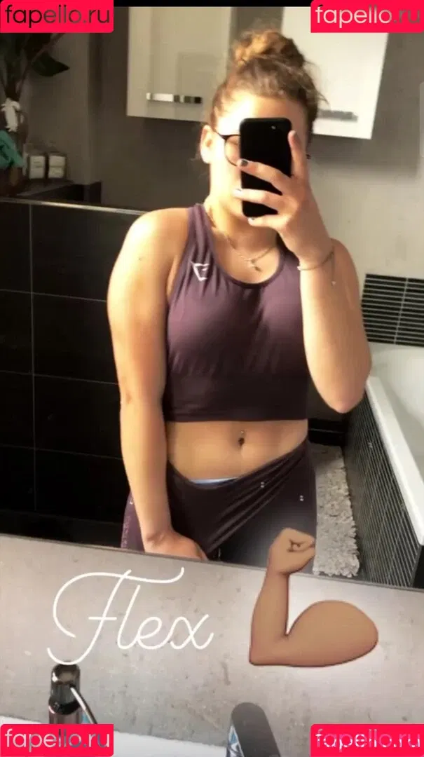alisa_mach Onlyfans Photo Gallery 