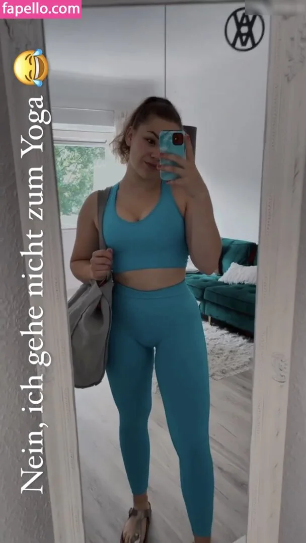 alisa_mach Onlyfans Photo Gallery 