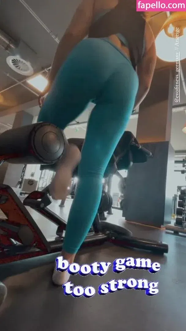 alisa_mach Onlyfans Photo Gallery 