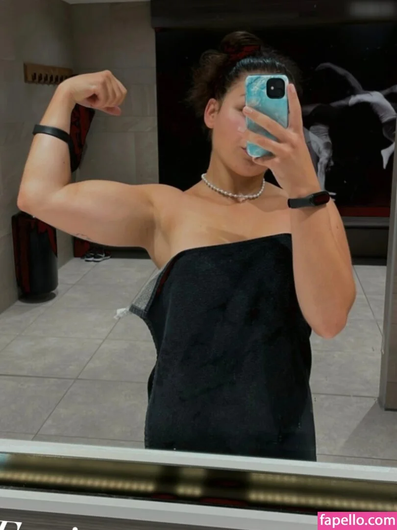 alisa_mach Onlyfans Photo Gallery 