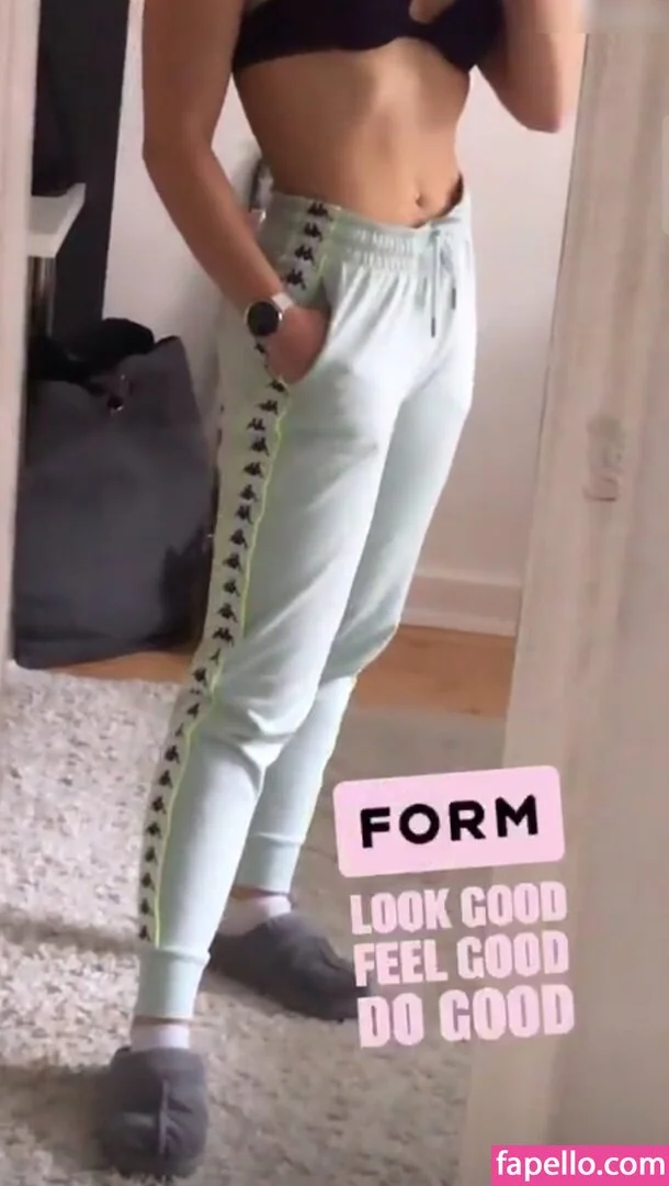 alisa_mach Onlyfans Photo Gallery 