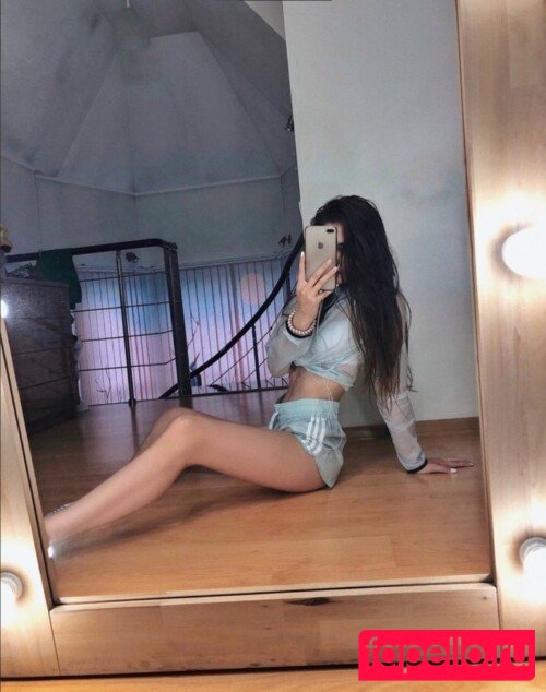Meflia Nude Onlyfans Photo 3