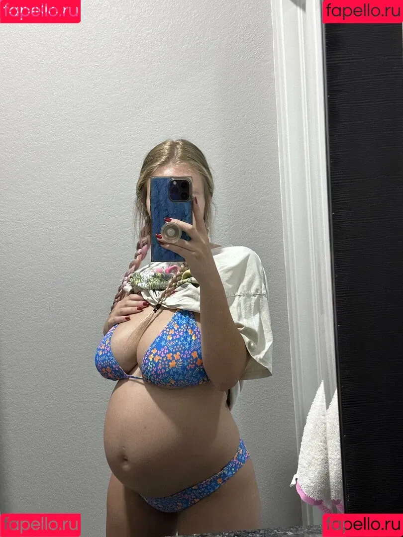 Your Baby Bunny Onlyfans Photo Gallery 