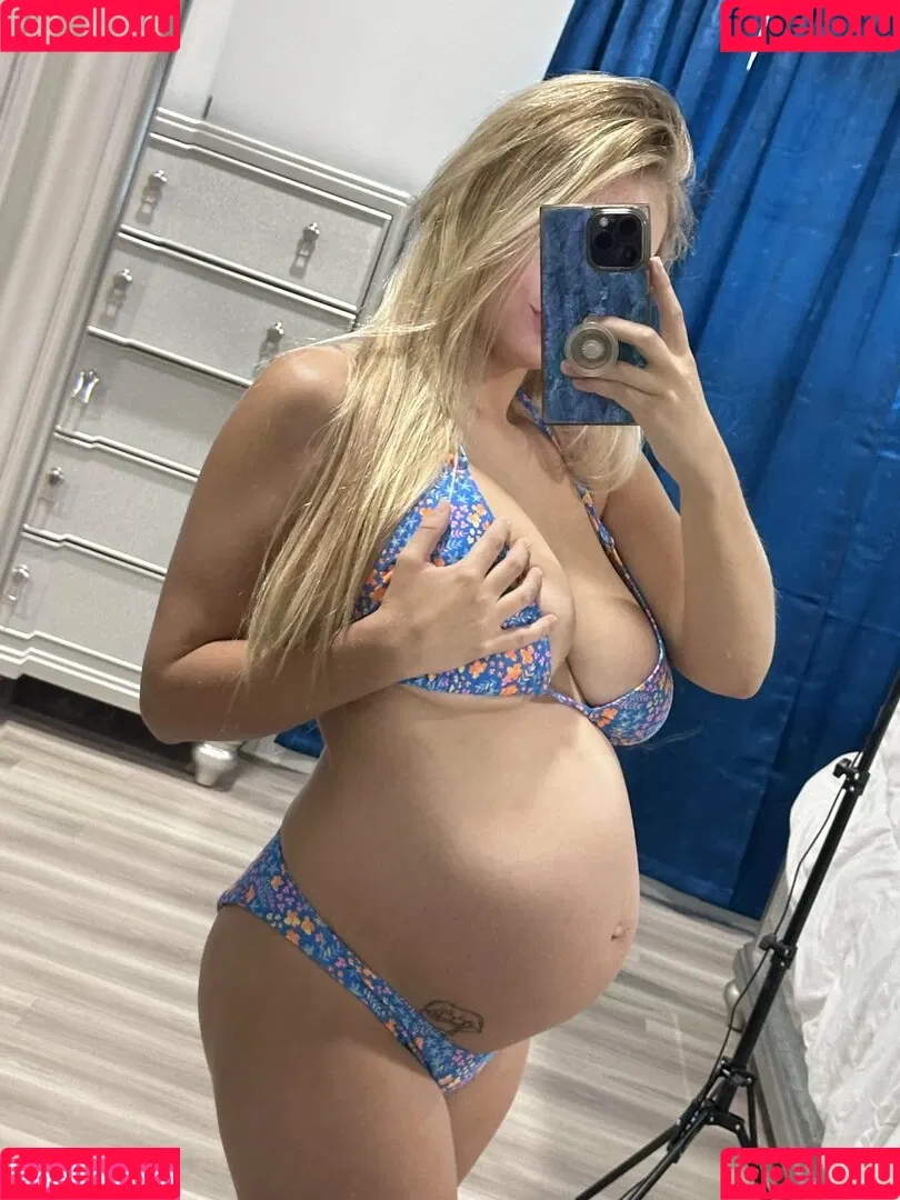 Your Baby Bunny Onlyfans Photo Gallery 