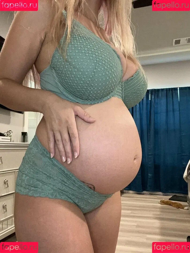 Your Baby Bunny Onlyfans Photo Gallery 