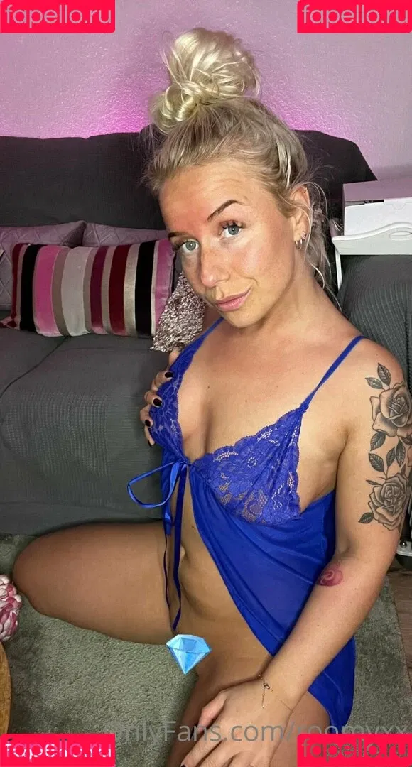 roomyxx Onlyfans Photo Gallery 