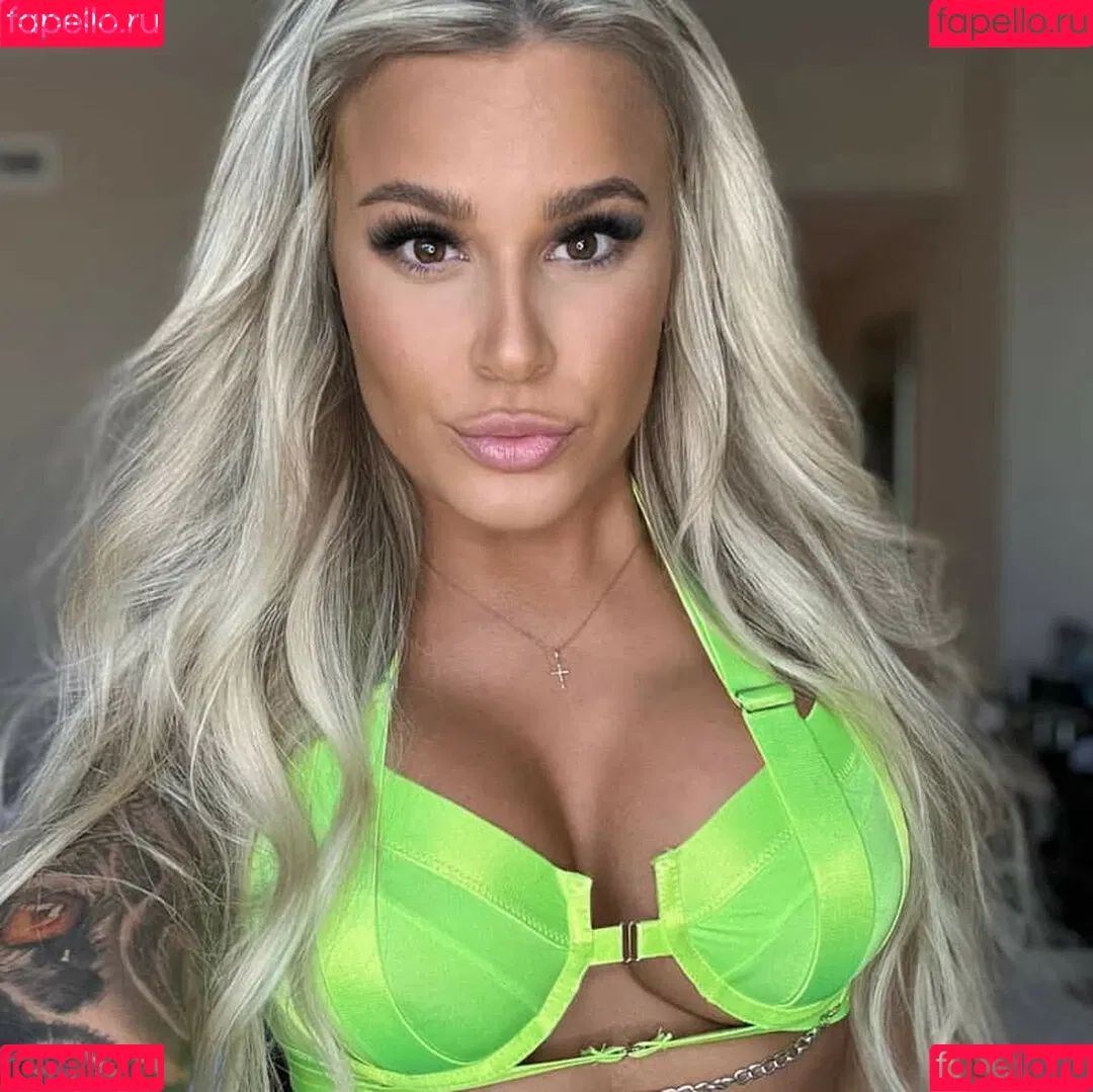 BrazyBecca Onlyfans Photo Gallery 