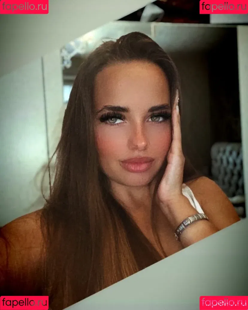 Casey Turnbull Onlyfans Photo Gallery 