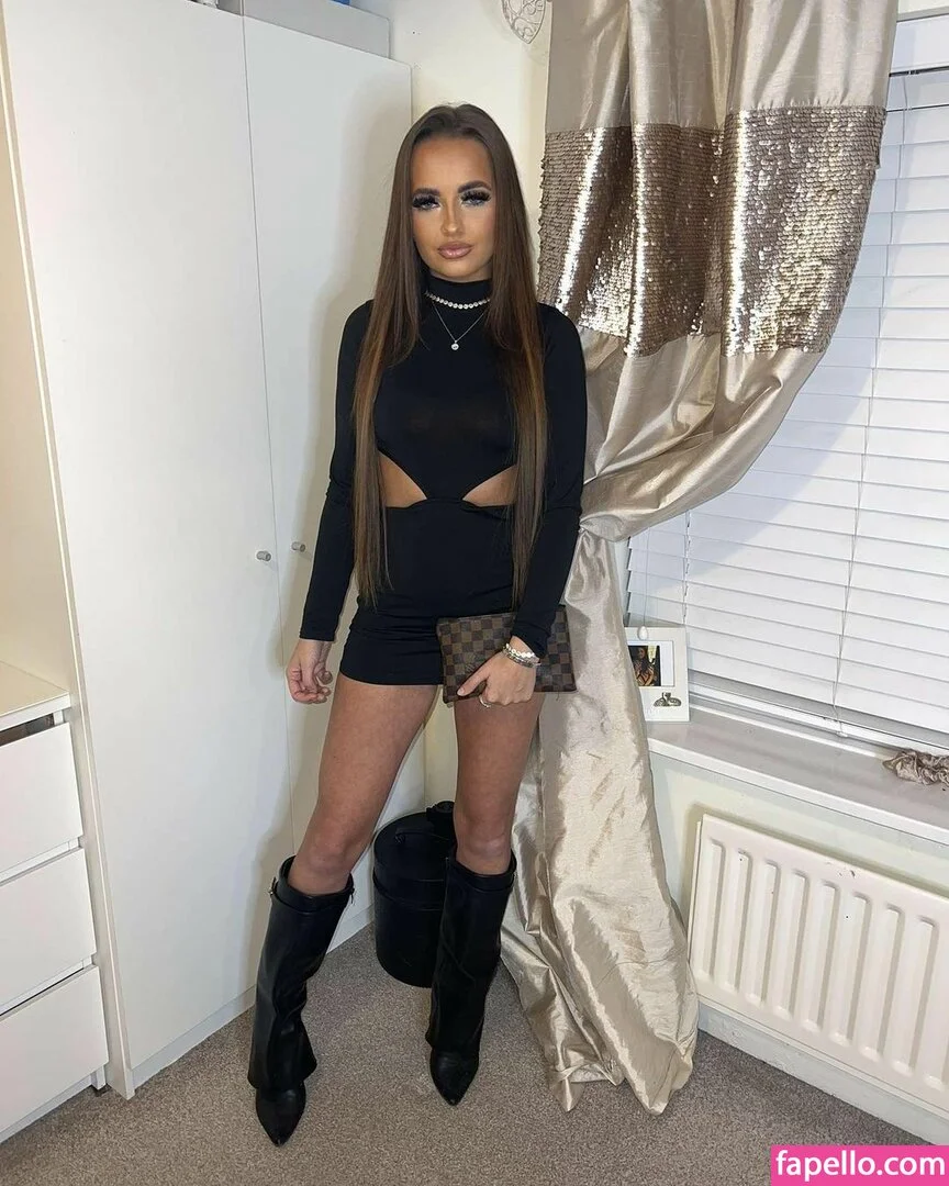 Casey Turnbull Onlyfans Photo Gallery 