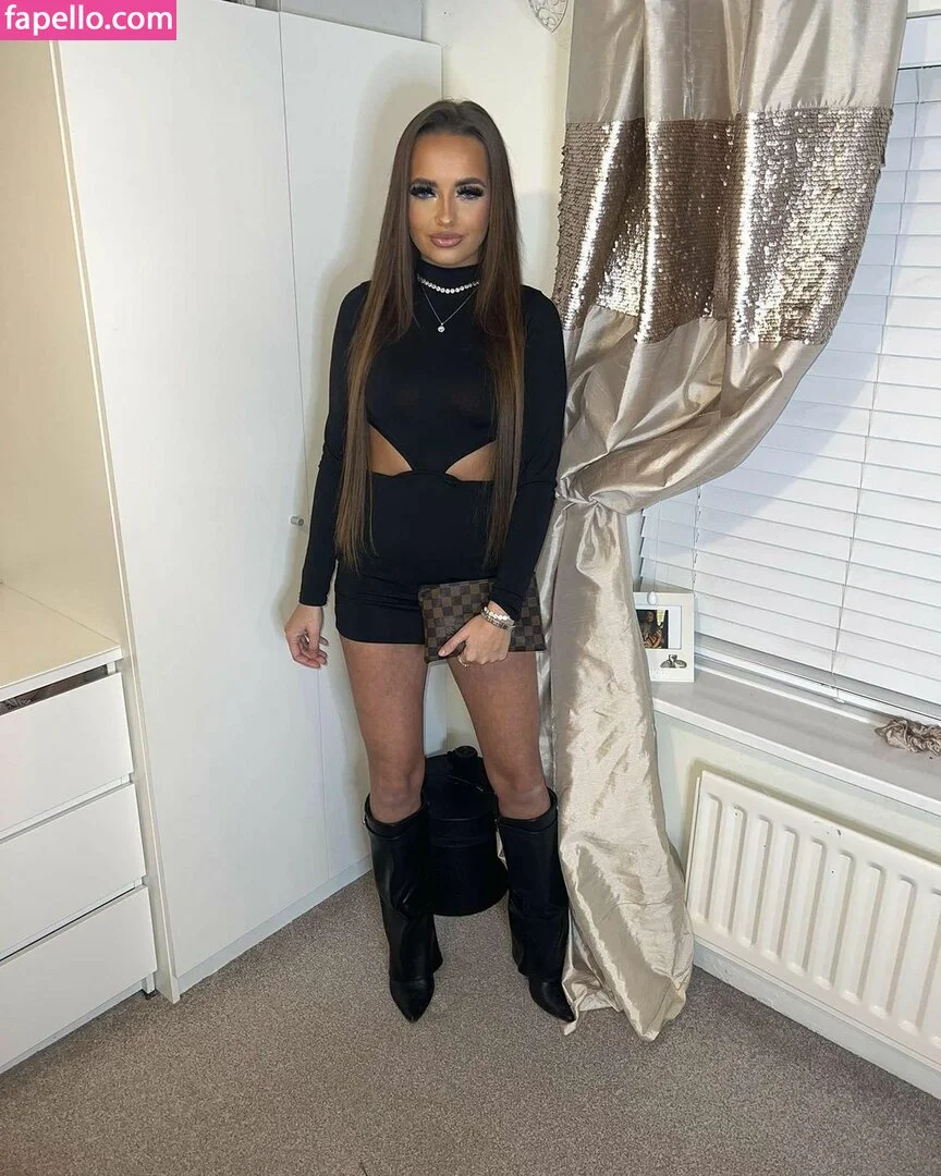 Casey Turnbull Onlyfans Photo Gallery 