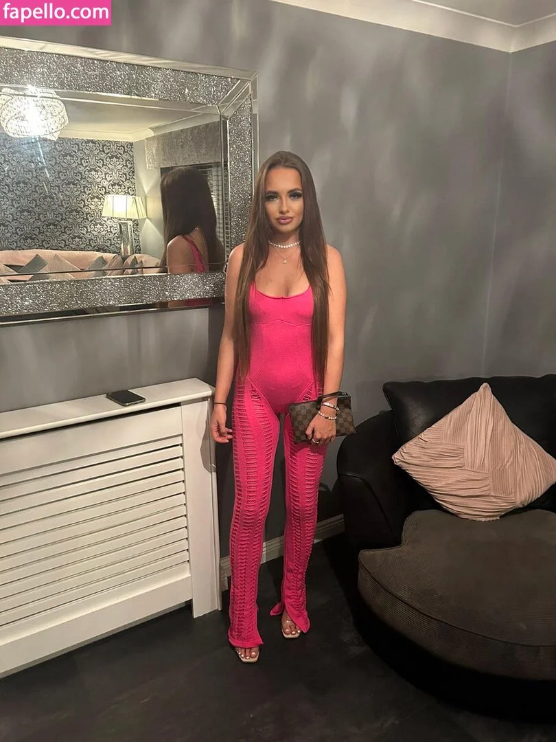 Casey Turnbull Onlyfans Photo Gallery 