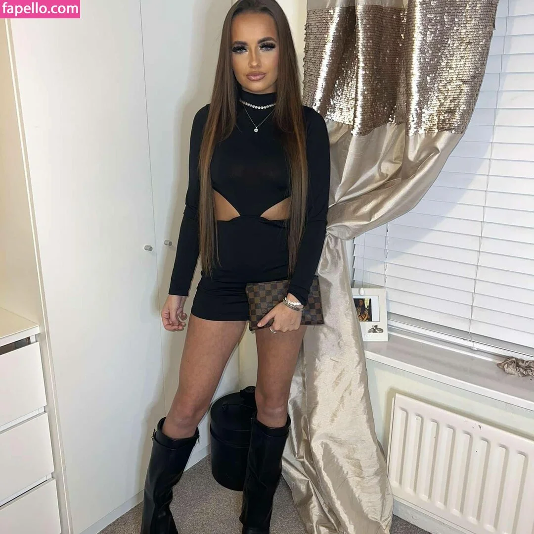 Casey Turnbull Onlyfans Photo Gallery 