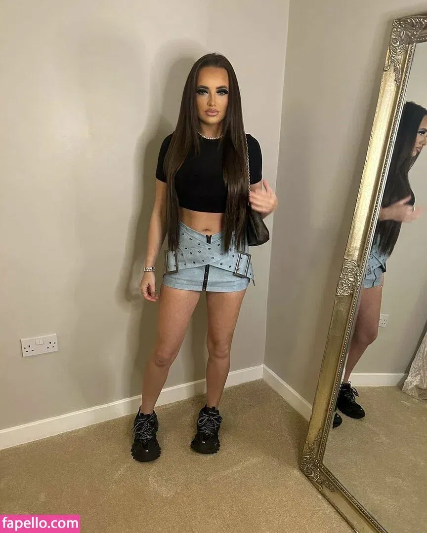 Casey Turnbull Onlyfans Photo Gallery 