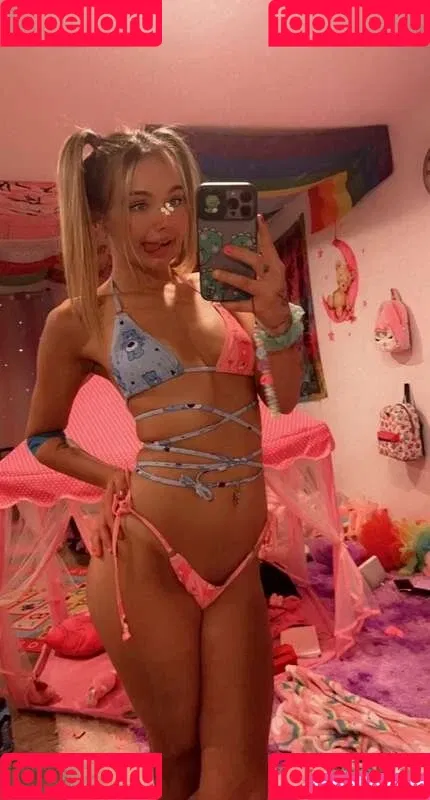 Mia Kay Onlyfans Photo Gallery 