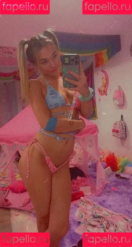 Mia Kay Onlyfans Photo Gallery 