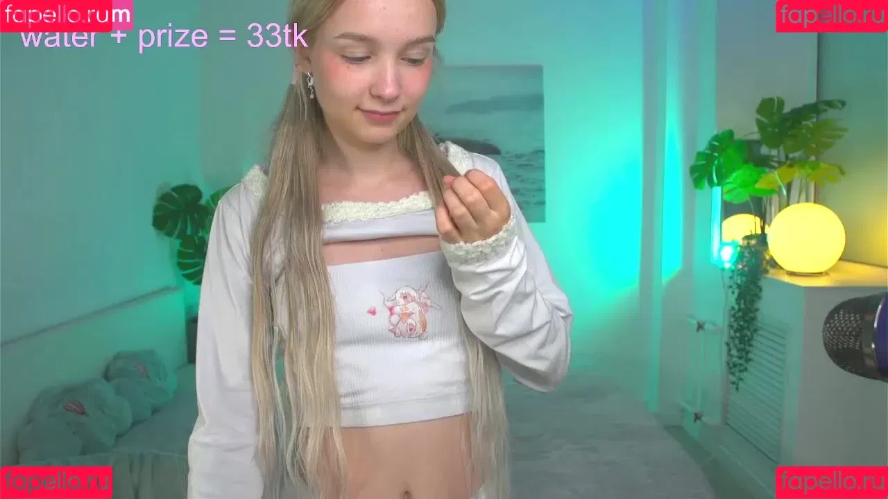 Tiny_Flame Onlyfans Photo Gallery 