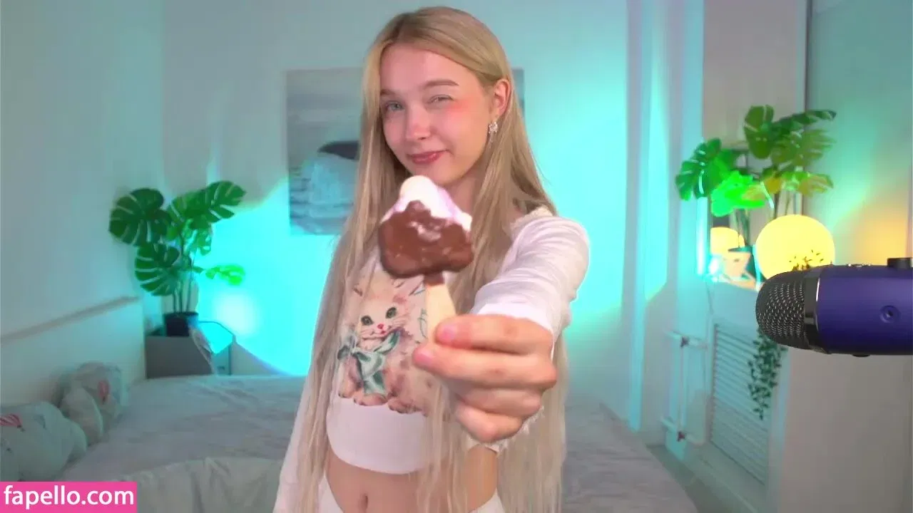 Tiny_Flame Onlyfans Photo Gallery 