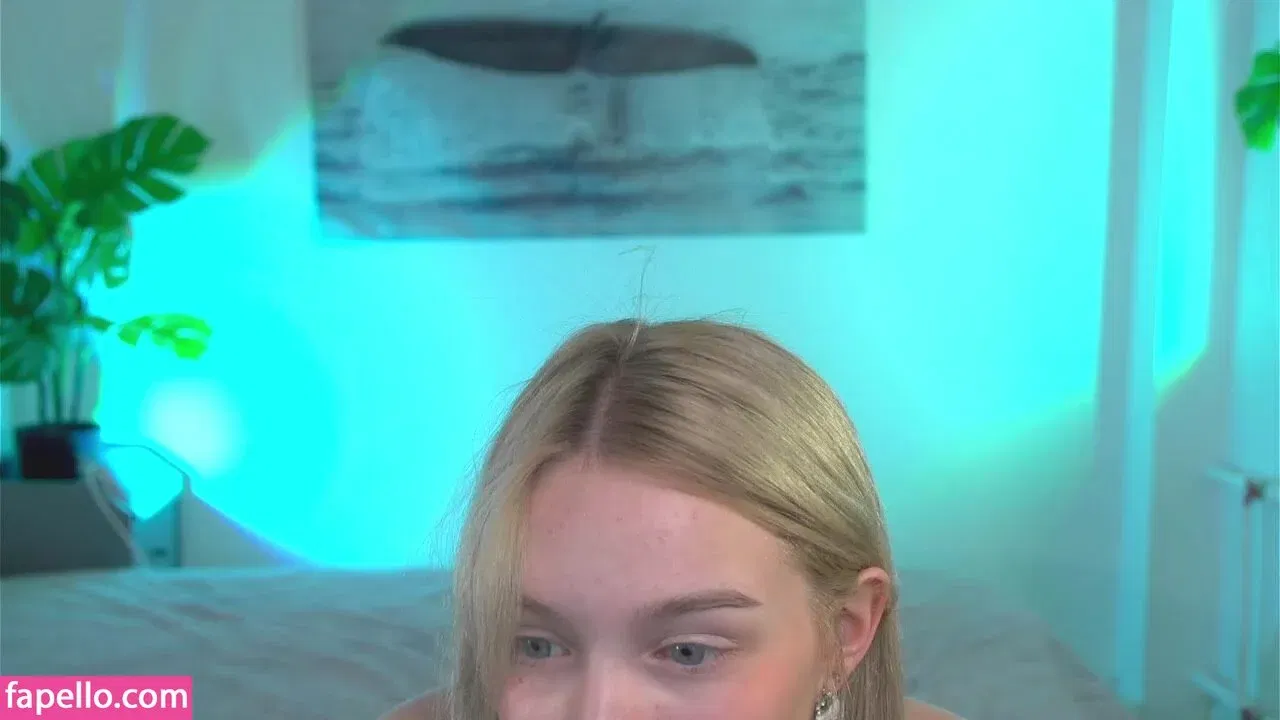 Tiny_Flame Onlyfans Photo Gallery 