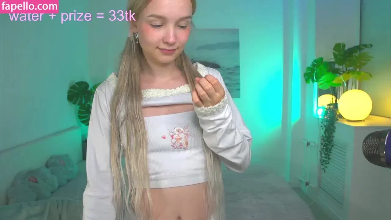 Tiny_Flame Onlyfans Photo Gallery 