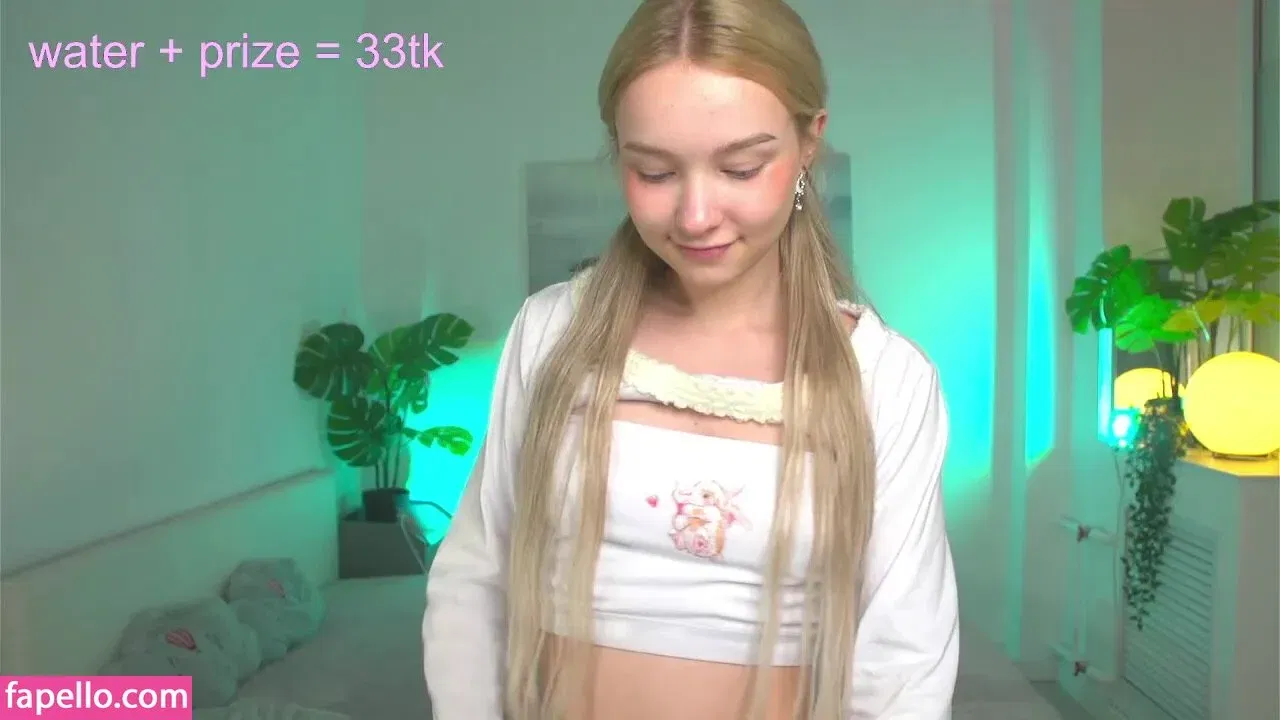 Tiny_Flame Onlyfans Photo Gallery 