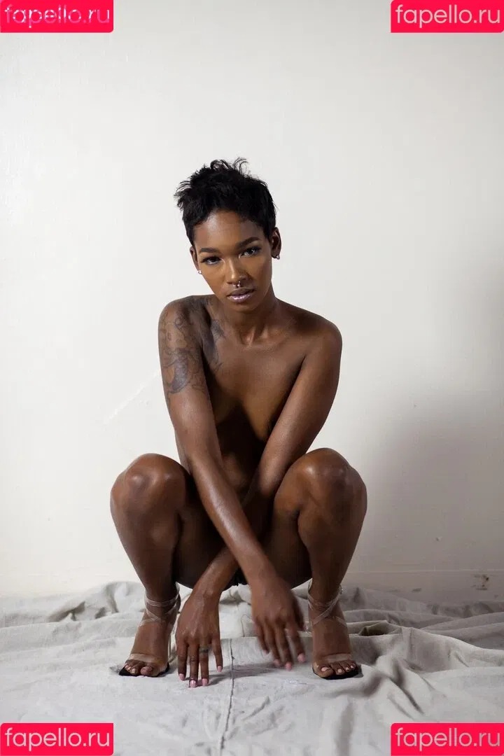 Tia Reid Onlyfans Photo Gallery 