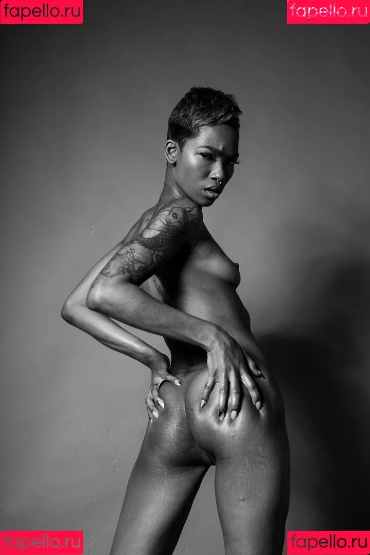 Tia Reid Onlyfans Photo Gallery 