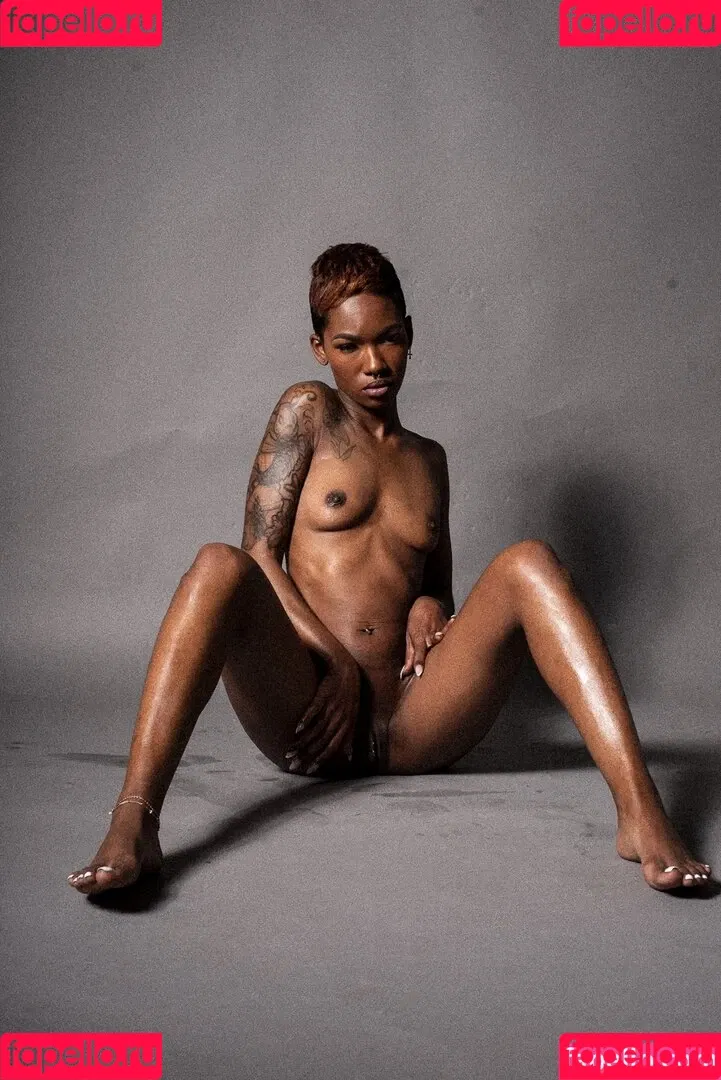 Tia Reid Onlyfans Photo Gallery 