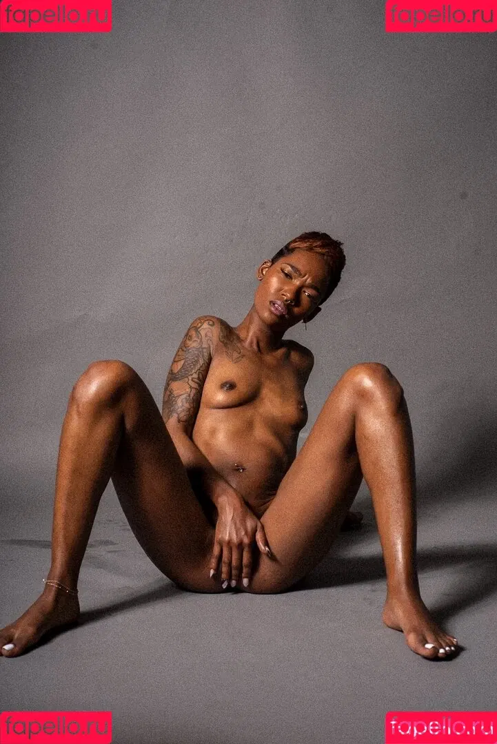 Tia Reid Onlyfans Photo Gallery 