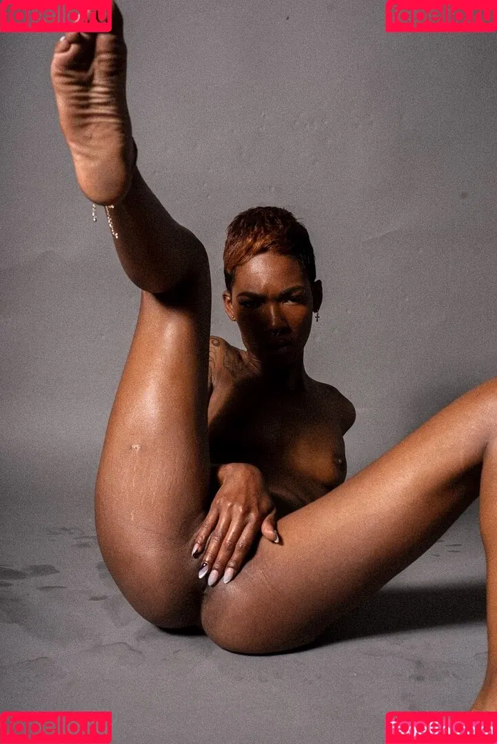 Tia Reid Onlyfans Photo Gallery 