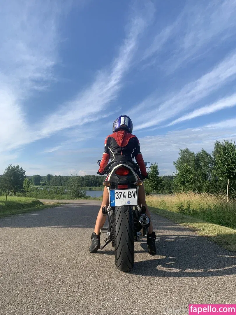 torivikk Onlyfans Photo Gallery 