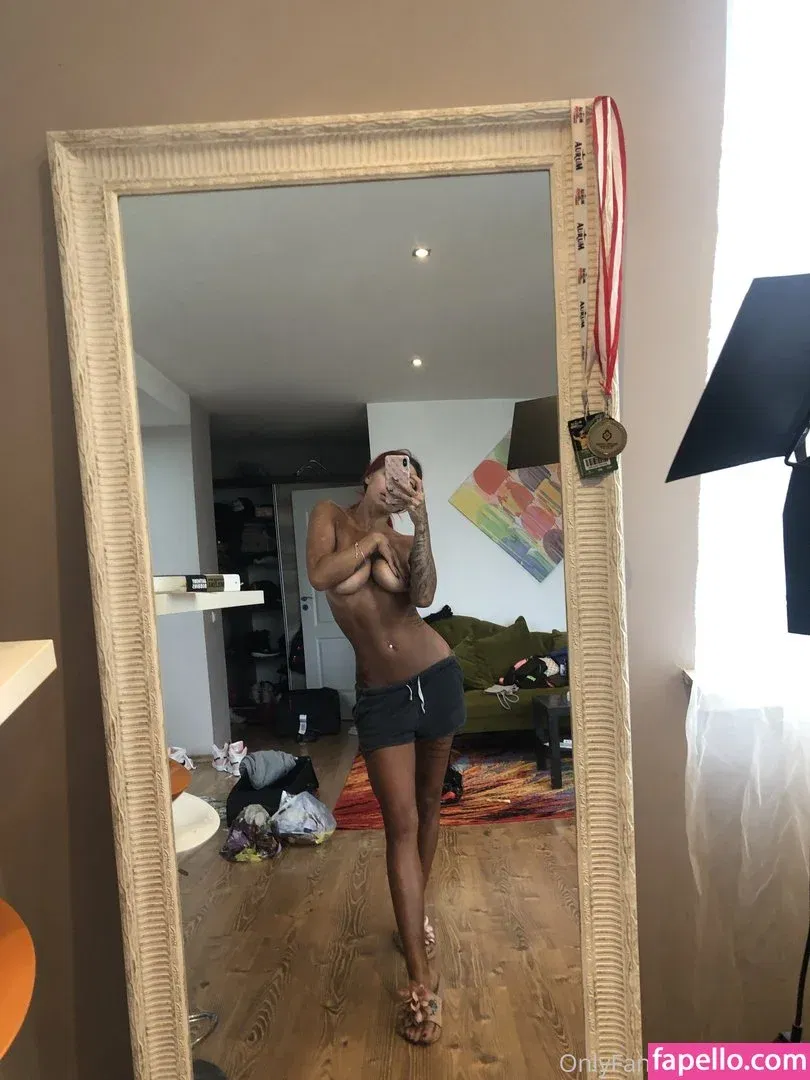 torivikk Onlyfans Photo Gallery 