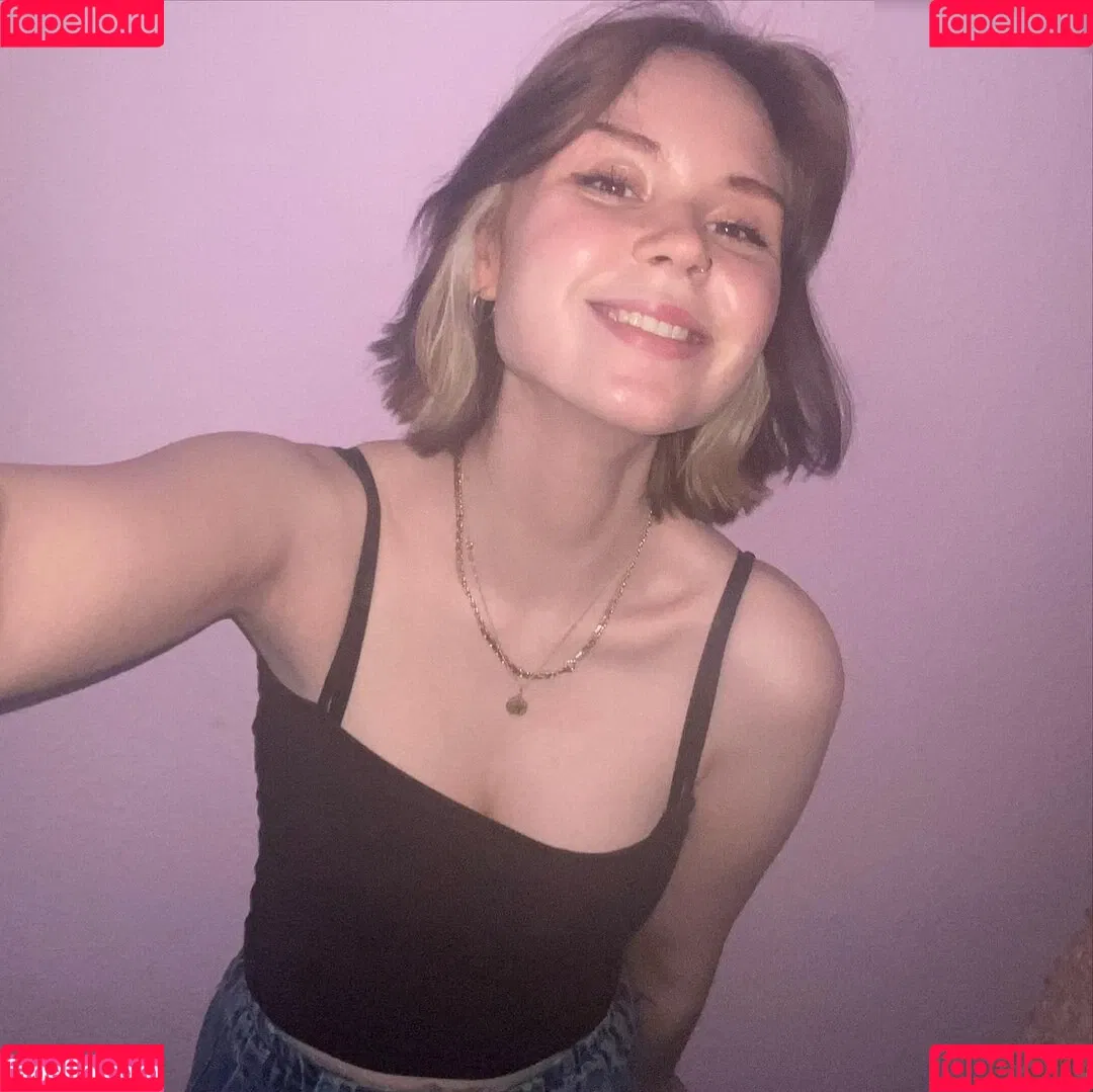 Lena blauer Haken Onlyfans Photo Gallery 