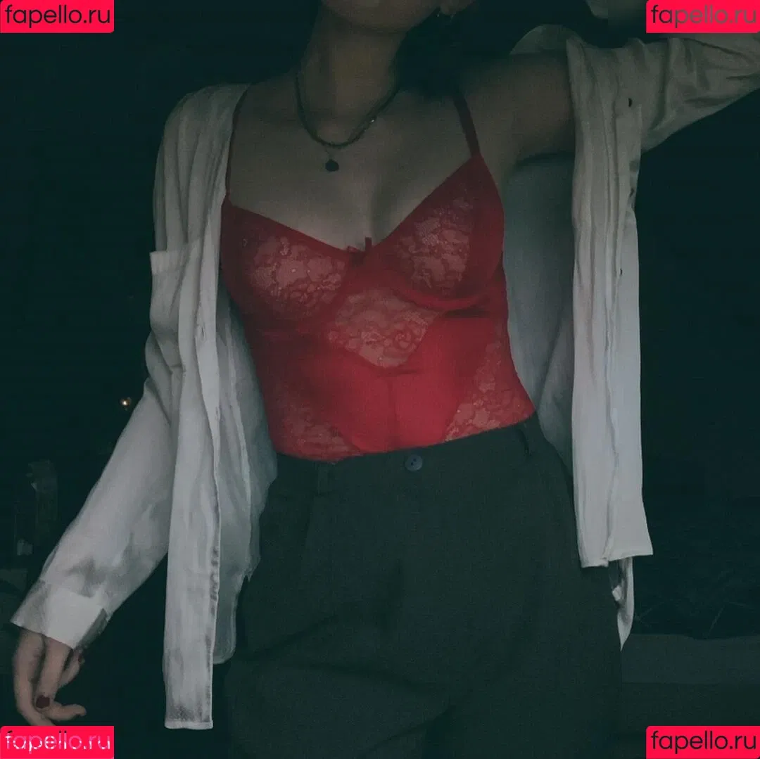 Lena blauer Haken Onlyfans Photo Gallery 