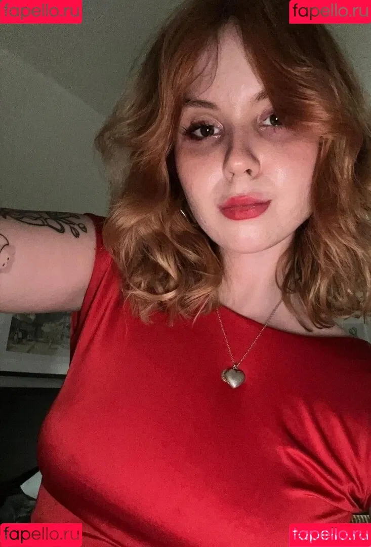 Lena blauer Haken Onlyfans Photo Gallery 